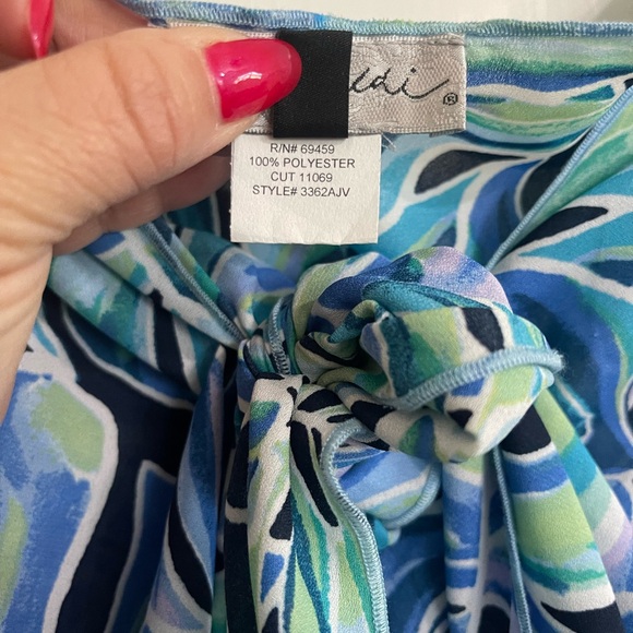 J. Valdi Women’s Blue and Green Wrap Skirt Swimsuit Cover One Size - Picture 3 of 5